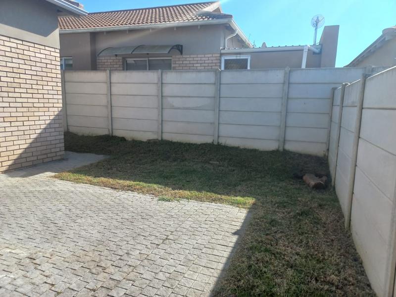 3 Bedroom Property for Sale in Mooikloof Country Estate Western Cape